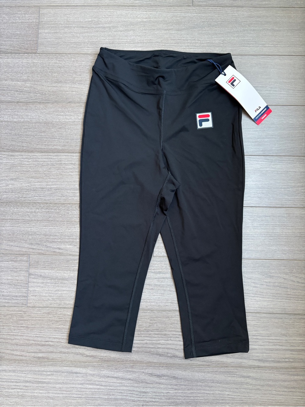 FILA Womens Black Active Capri Leggings (size XS)